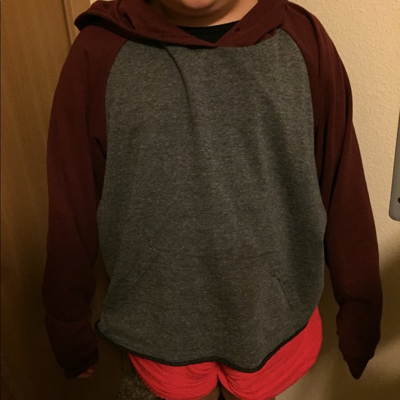 Plus size low cropped hoodie - Picture 1 of 4